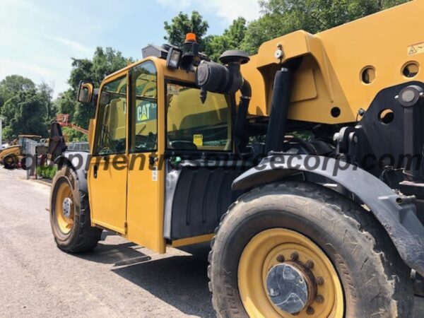 2010 CAT TL1055 Lift- $42,900.00 - Image 2