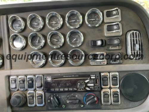 **SOLD**2014 Peterbilt 388 Triaxle Dump Truck -$147,500.00 - Image 28