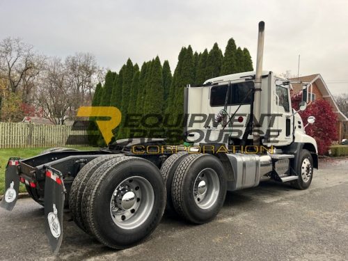 2016 Mack CXU613 Day Cab Truck - $37,500.00 - Image 15