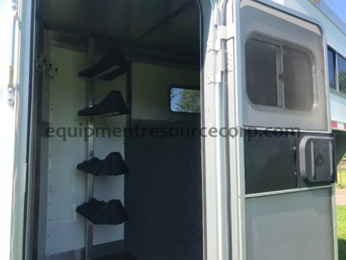 EBY 4 Horse Slant Trailer- Call For Pricing - Image 3