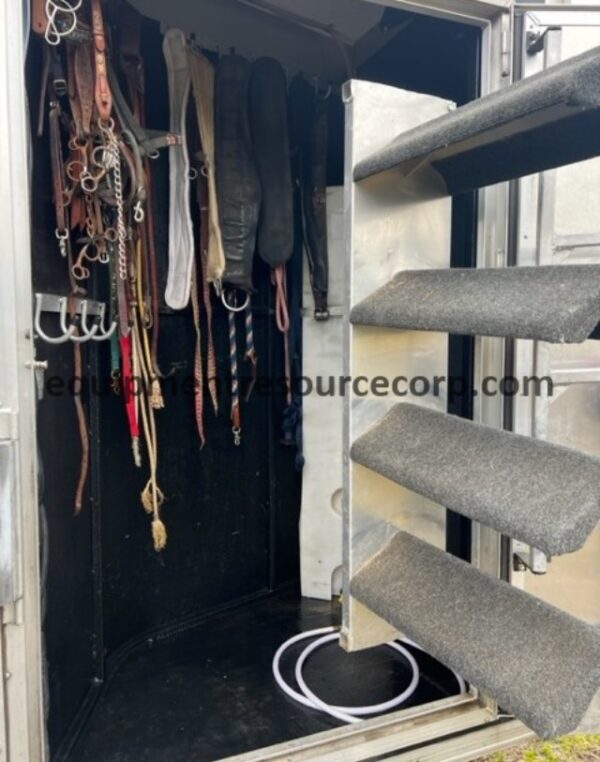 2015 Logan Coach 3-Horse LQ Horse Trailer-$54,900.00 - Image 10