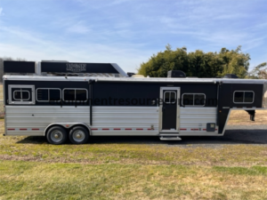 2015 Logan Coach 3-Horse LQ Horse Trailer-$54,900.00