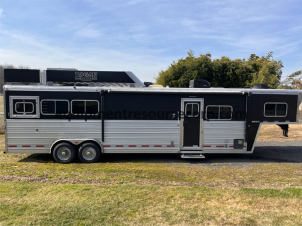 2015 Logan Coach 3-Horse LQ Horse Trailer-$54,900.00