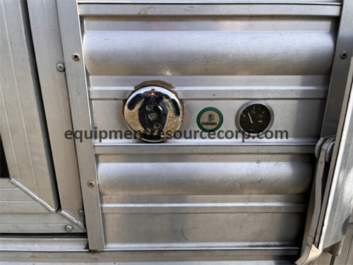 2015 Logan Coach 3-Horse LQ Horse Trailer-$54,900.00 - Image 4