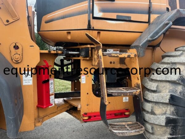 **SOLD**2004 CASE 621D Articulated Wheel Loader-$44,900.00 - Image 12