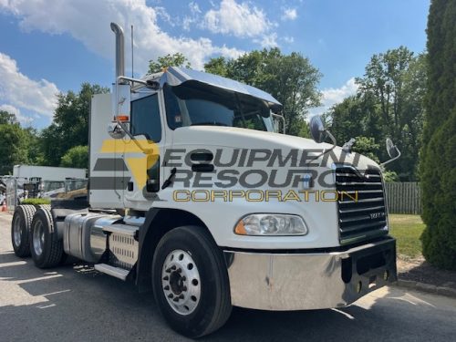 2016 Mack CXU613 Day Cab Truck- $29,500.00 - Image 3