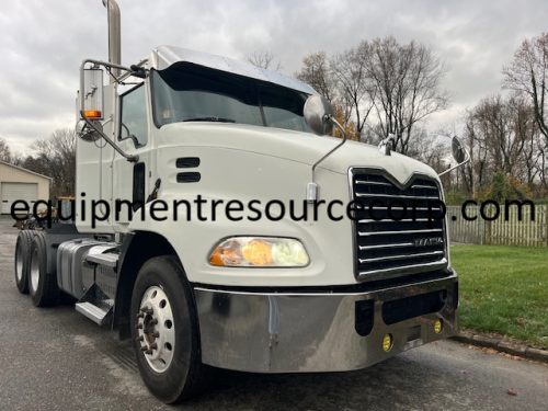 2016 Mack CXU613 Day Cab Truck - $38,500.00 - Image 13