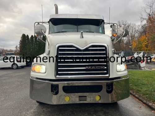 2016 Mack CXU613 Day Cab Truck - $38,500.00 - Image 12