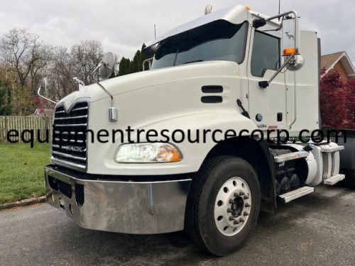2016 Mack CXU613 Day Cab Truck - $38,500.00 - Image 5