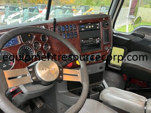 2016 Mack CXU613 Day Cab Truck - $38,500.00 - Image 17