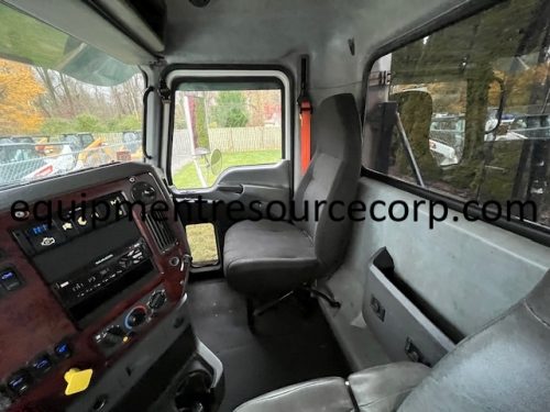 2016 Mack CXU613 Day Cab Truck - $38,500.00 - Image 19