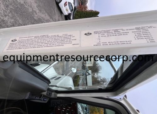 2016 Mack CXU613 Day Cab Truck - $38,500.00 - Image 24