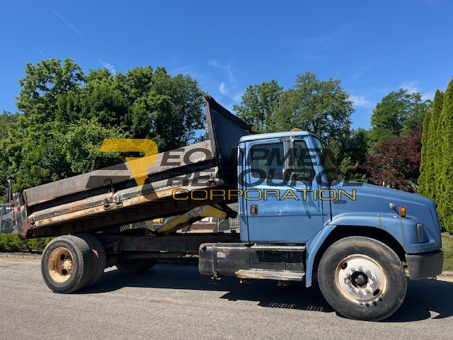 2001 Freightliner Straight Truck-$13,900.00