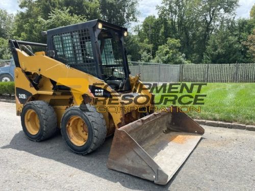 2011 CAT 242B Skid Steer-$14,500.00 - Image 2
